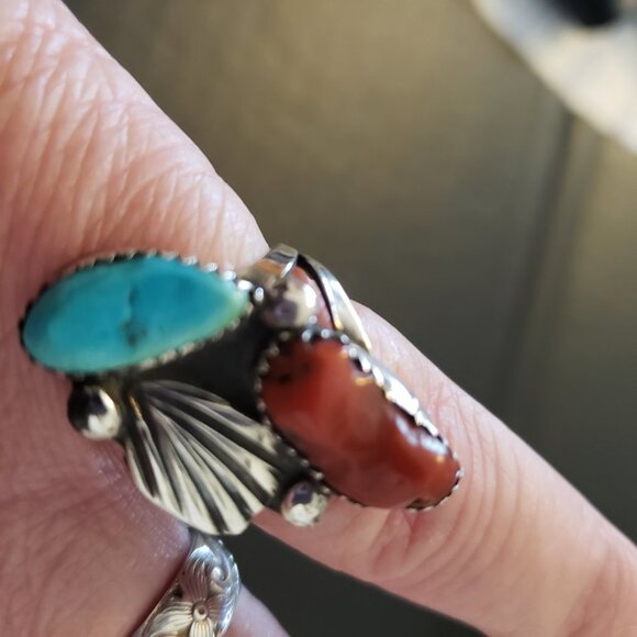 Navajo Turquoise Coral Silver ring, Sz 6-1/2 Vintage - Picture 3 of 10